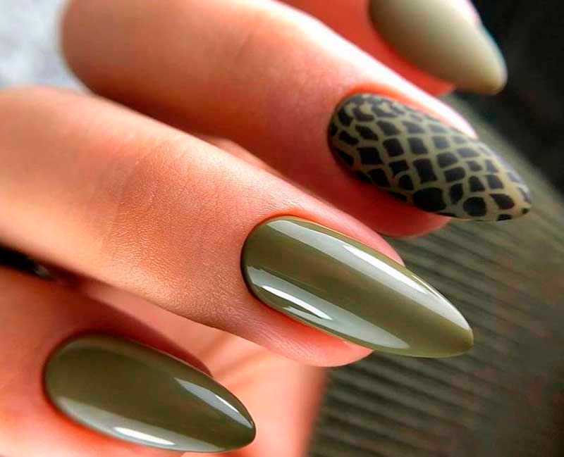 оливковые зеленые ногти