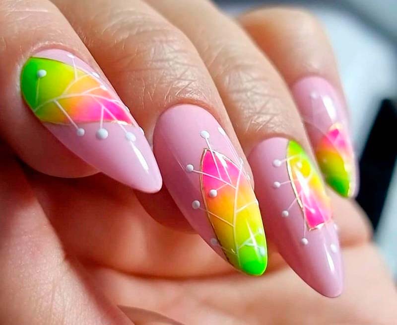 яркие дизайны ногтей