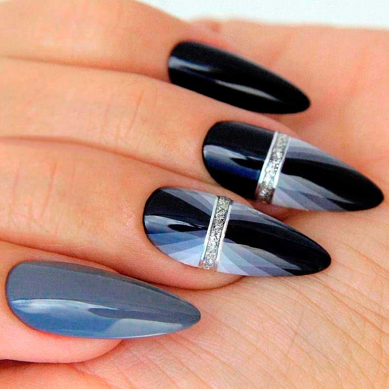 дизайн черных острых ногтей