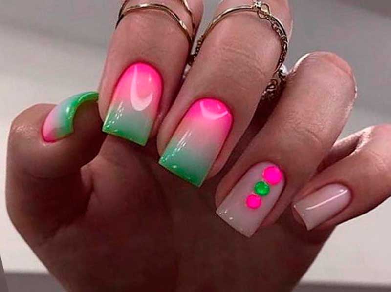 дизайн ногтей с розовым цветом
