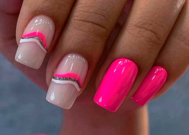 яркие розовые ногти