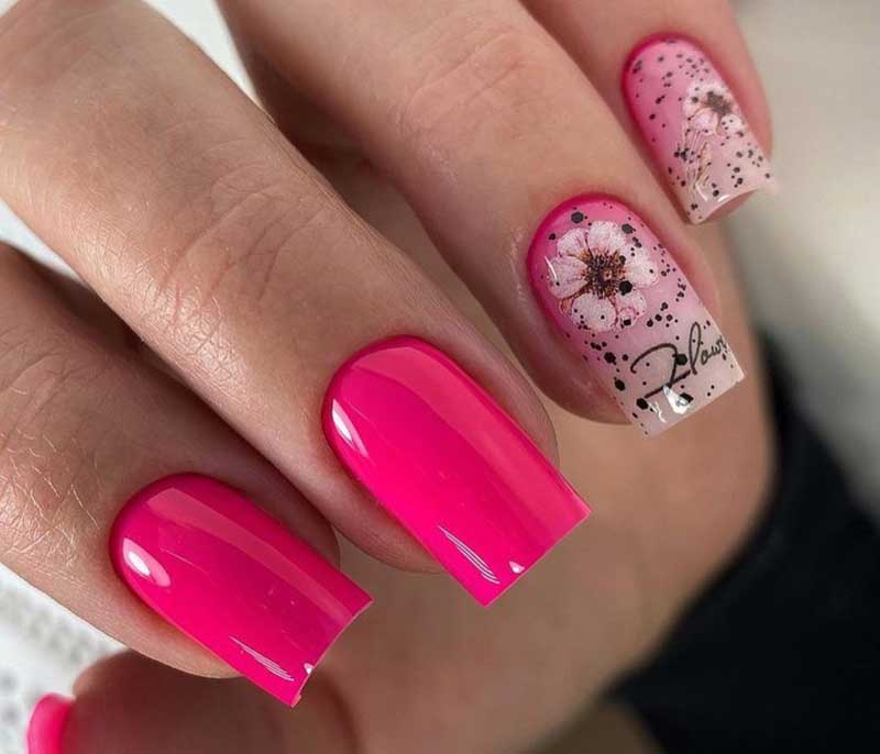 розовые ногти с дизайном